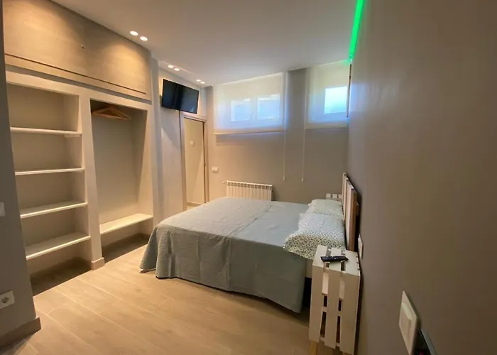 Mirasierra * 나바레돈다 데 그레도스